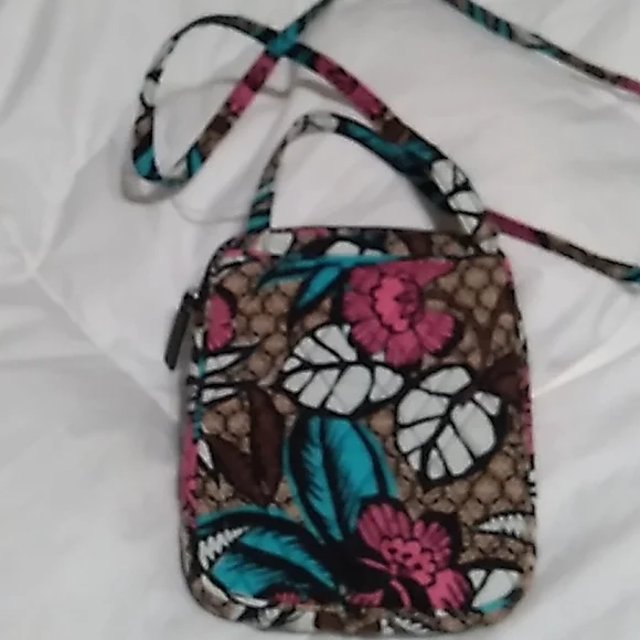 Vera Bradley crossbody purse - Picture 2 of 5